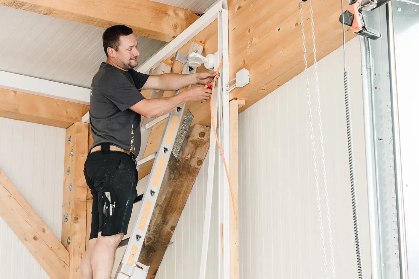 Installation eines Bewegungsmelders